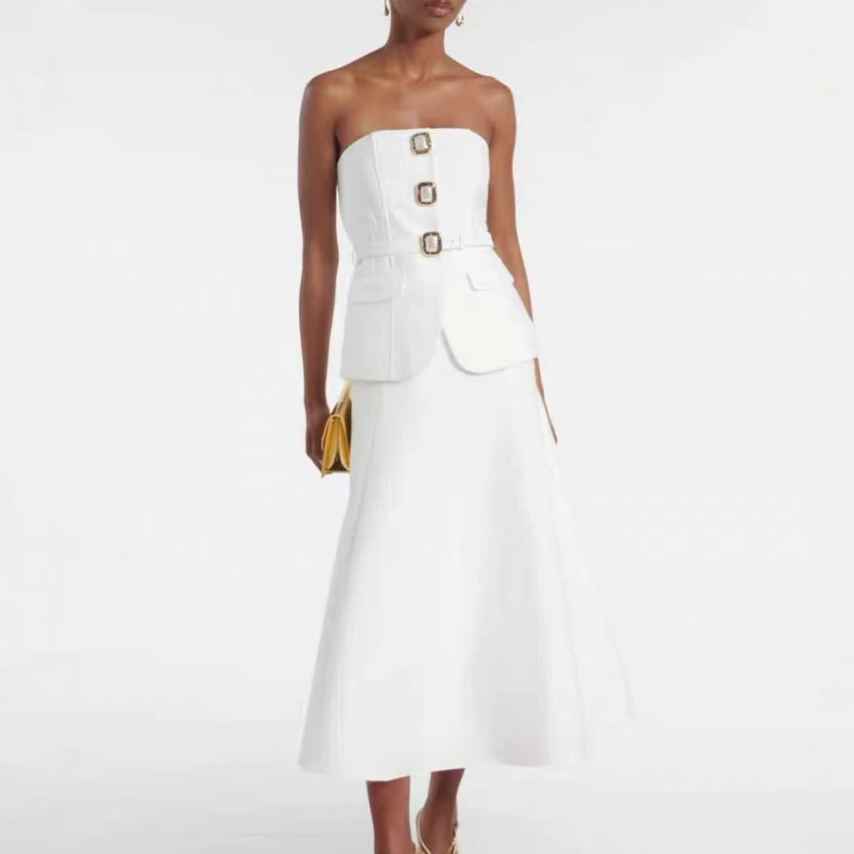 Women Formal Wear For Meeting - ชุดเซ็ตเสื้อครอปท็อปเกาะอกประดับกระดุมเพชรพร้อมเข็มขัด + กระโปรงทรงเอเอวสูง สำหรับใส่ทำงาน ประชุมทางธุรกิจ ชุดทำงานออฟฟิศ