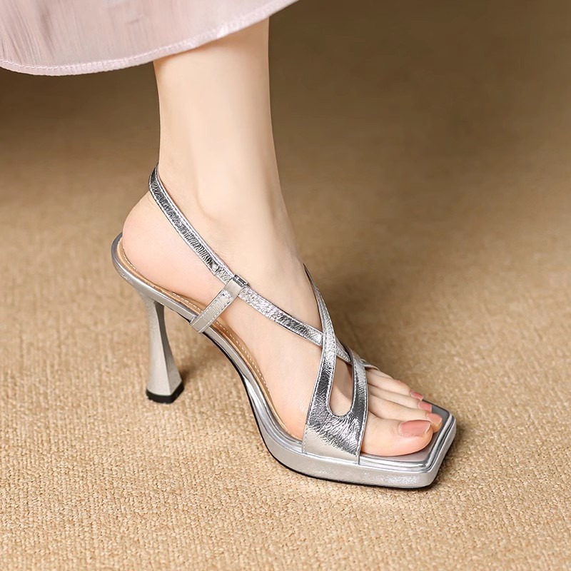 Kitten Heel Women - ผู้หญิง Sheepskin Band สายคล้องคอลูกแมวส้นรองเท้าแตะเปิดนิ้วเท้าสุภาพสตรี Slim ทุกวันชุดปั๊ม