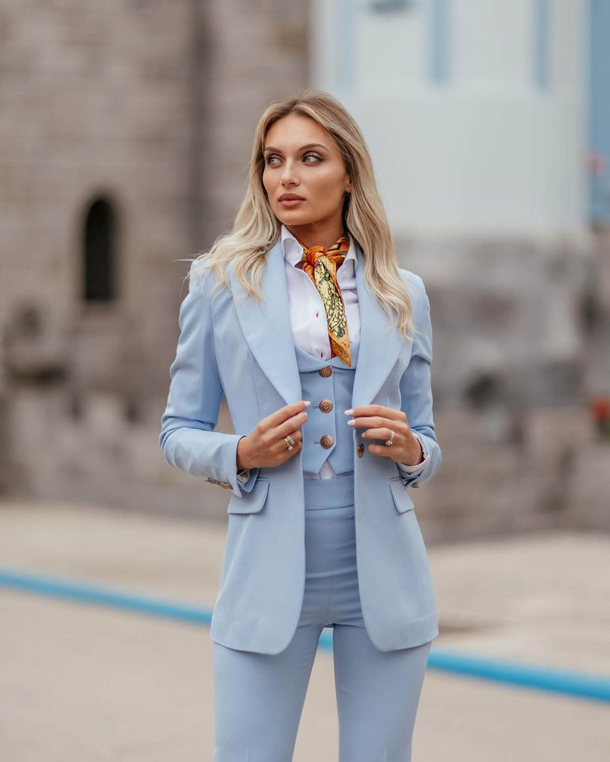 ชุดสูทผู้หญิงสีฟ้าอ่อน ปกแหลม  - Women Formal Wear Tailor บทวิจารณ์และราคา
