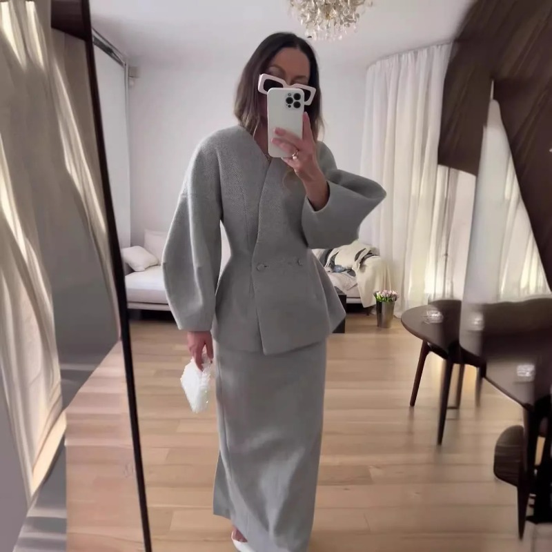 ชุดเซ็ต 2 ชิ้นสำหรับผู้หญิง ชุ - Women Formal Wear For Meeting บทวิจารณ์และราคา