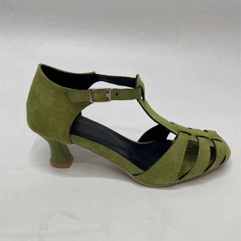 รองเท้าส้นเตี้ยแบบ T-Strap สีเ - Kitten Heel Women บทวิจารณ์และราคา