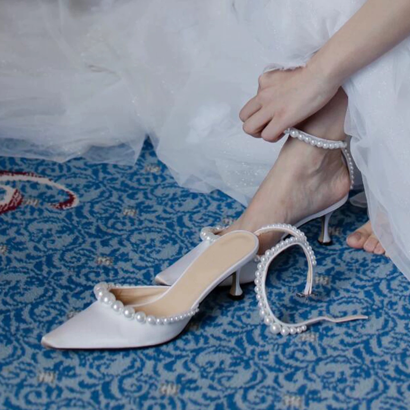 รองเท้าส้นเข็มหนังสีขาวสำหรับผ - Kitten Heel Women บทวิจารณ์และราคา