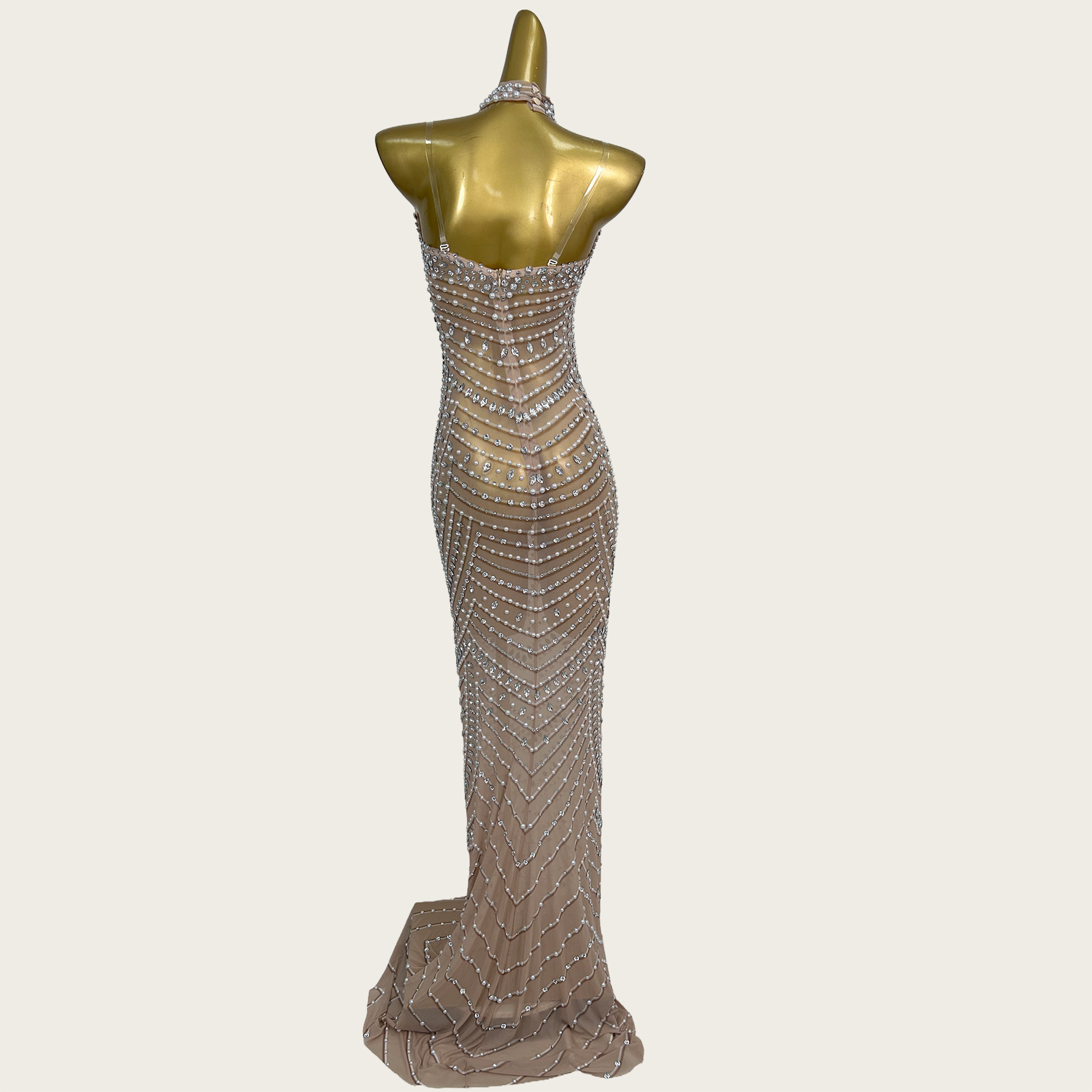 ชุดราตรีนางเงือกประดับด้วยคริส - Formal Gala Wear Women บทวิจารณ์และราคา