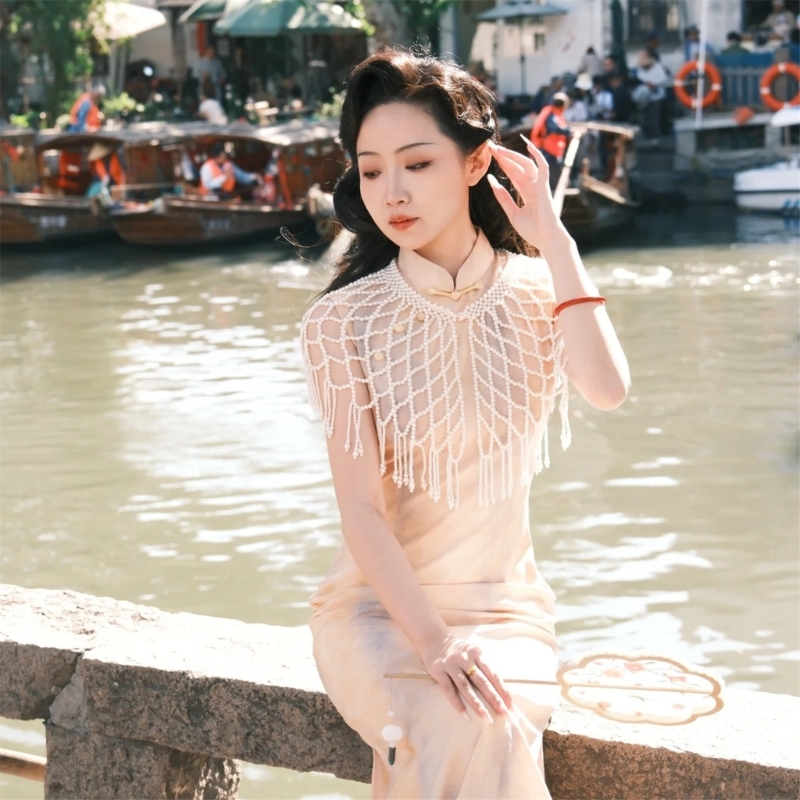 ผ้าห่อตัวเน้นเสียงไข่มุกระบายอ - Women Formal Event Wear บทวิจารณ์และราคา