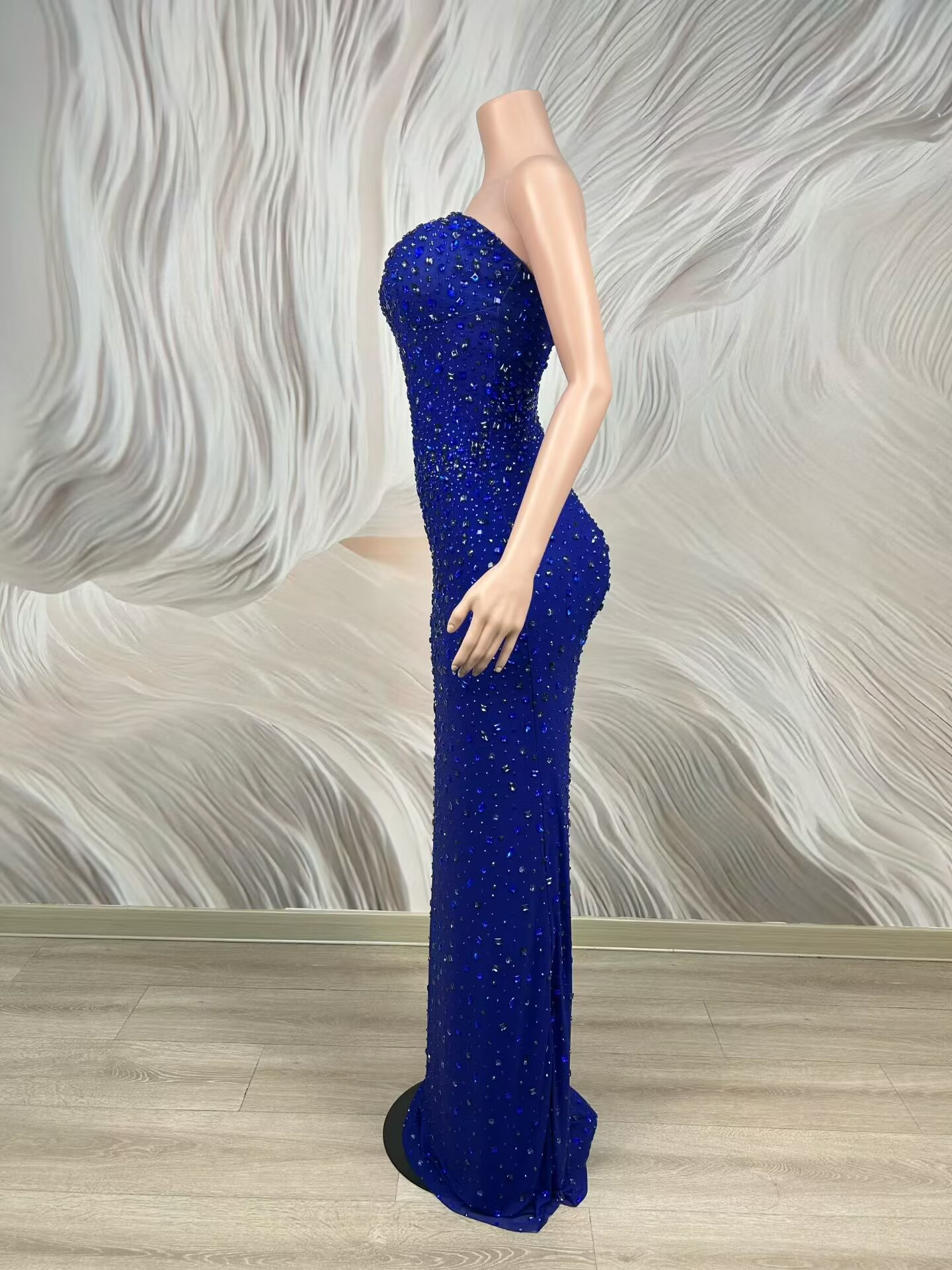 ชุดราตรีเกาะอกสีน้ำเงินประดับค - Formal Gala Wear Women บทวิจารณ์และราคา